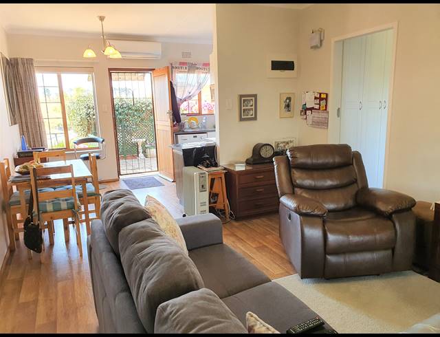 2 BEDROOM SEMI DETACHED SOLD IN AMBER RIDGE